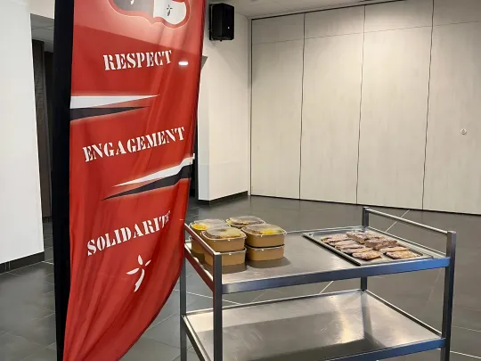 location barnum tente tonnelle vezin le coquet