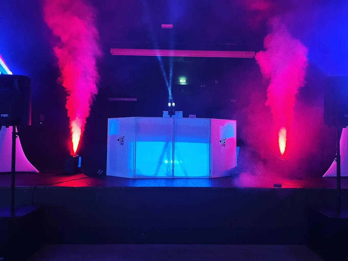 location chaise table mange debout rennes