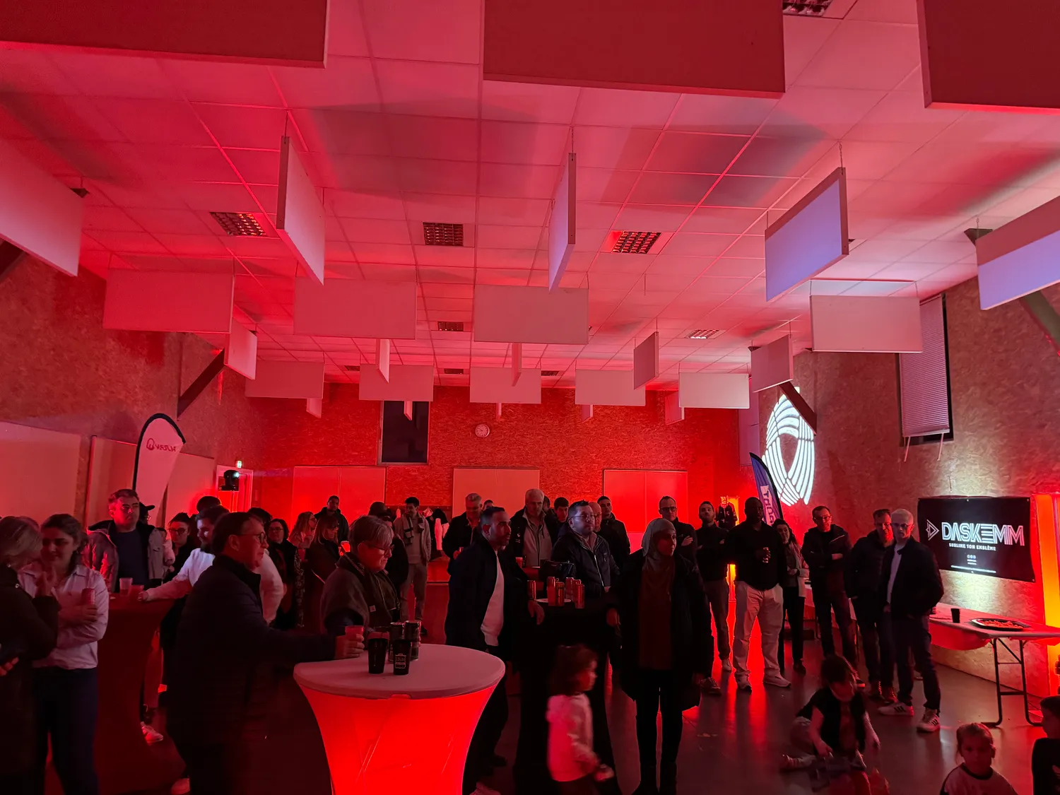 location sono enceintes micros lumieres pace